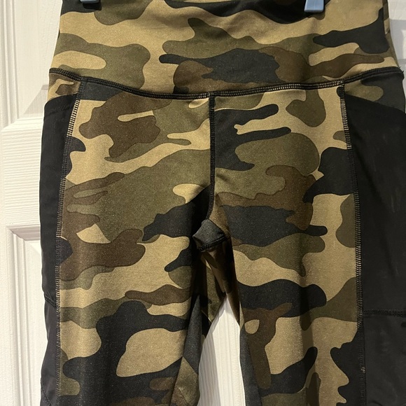 ENERGY camo leggings with packets small size - Picture 2 of 7